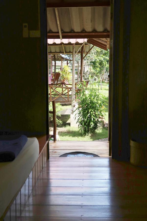 The Mermaid House Ko Kut Exterior foto